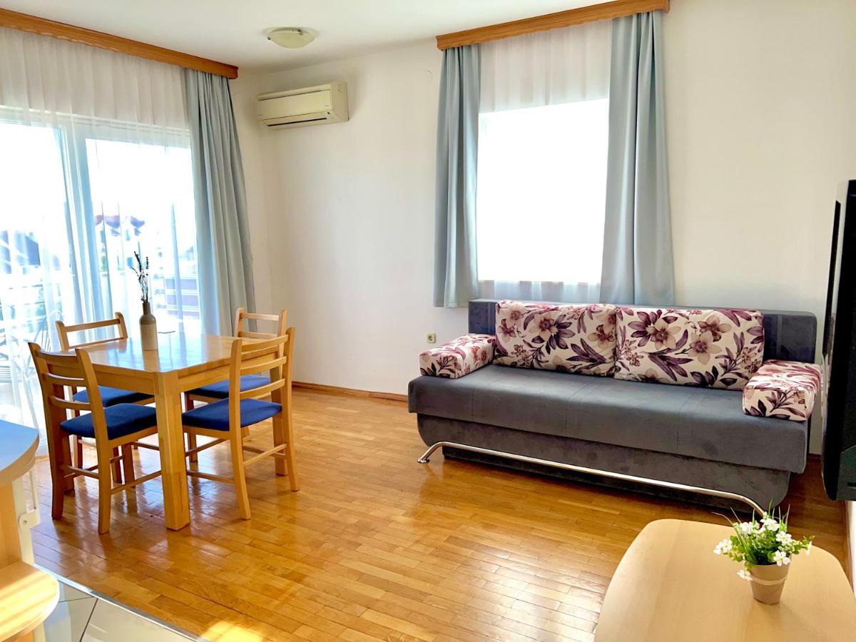 Vespera Apartments Bol Kültér fotó